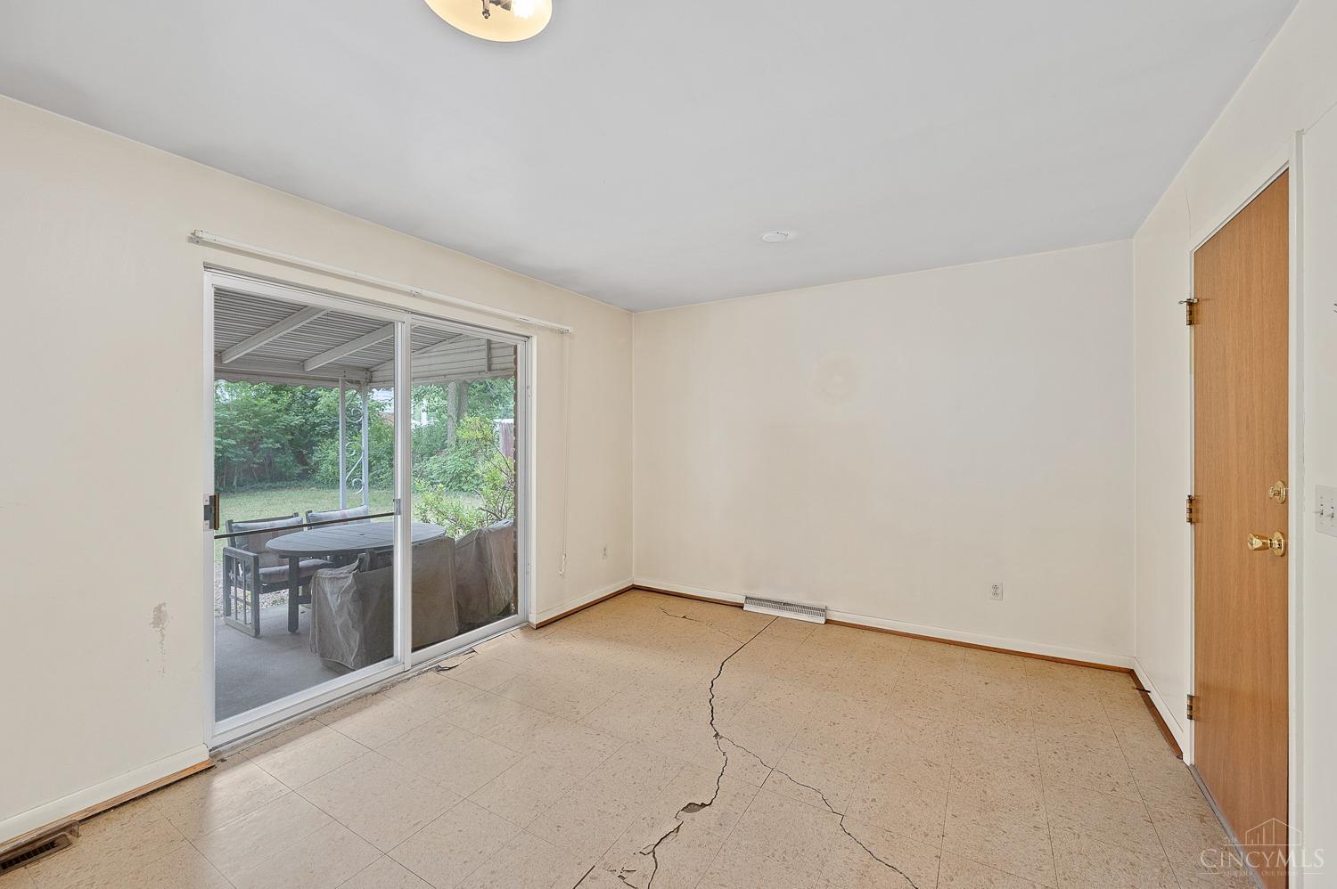 6276 Autumnleaf Lane