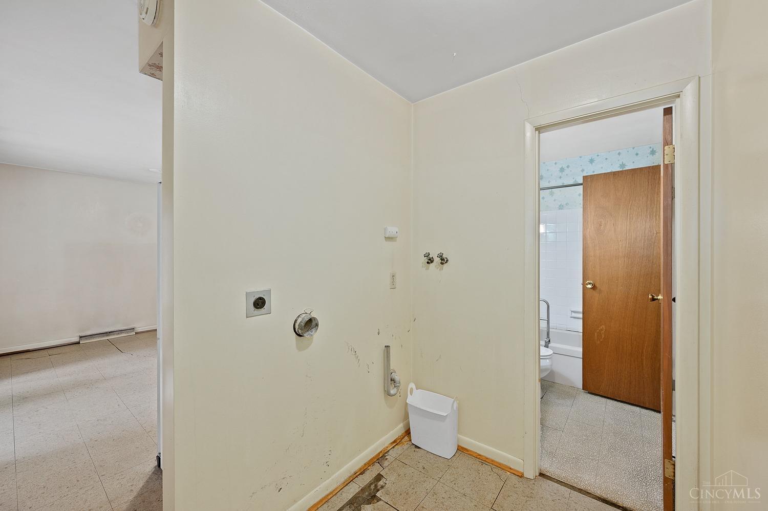 6276 Autumnleaf Lane