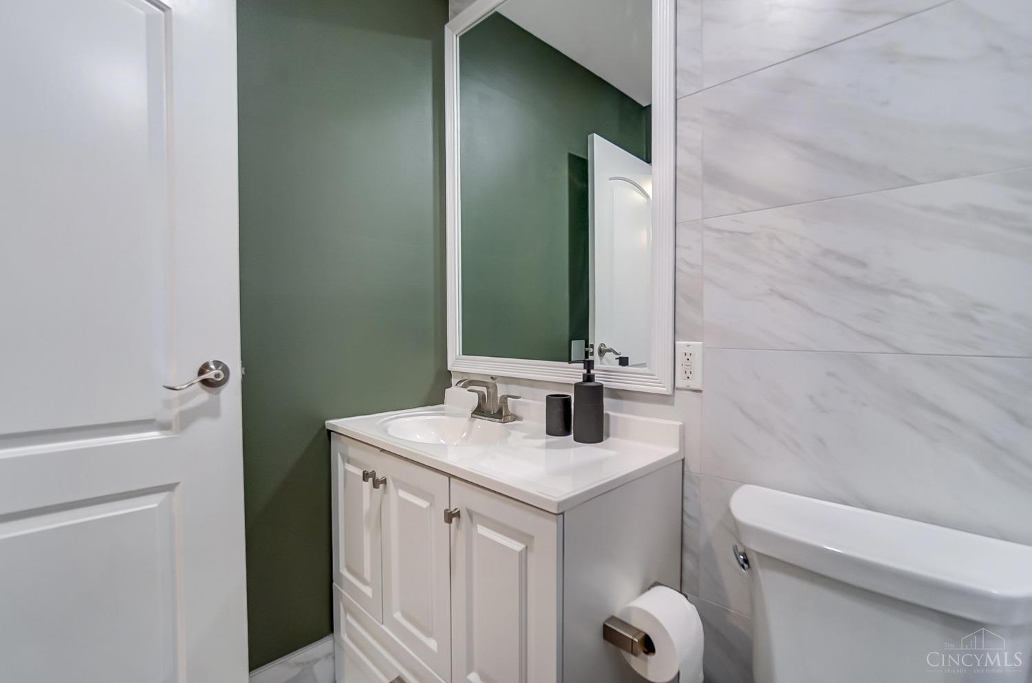 2200 Victory Parkway 1608