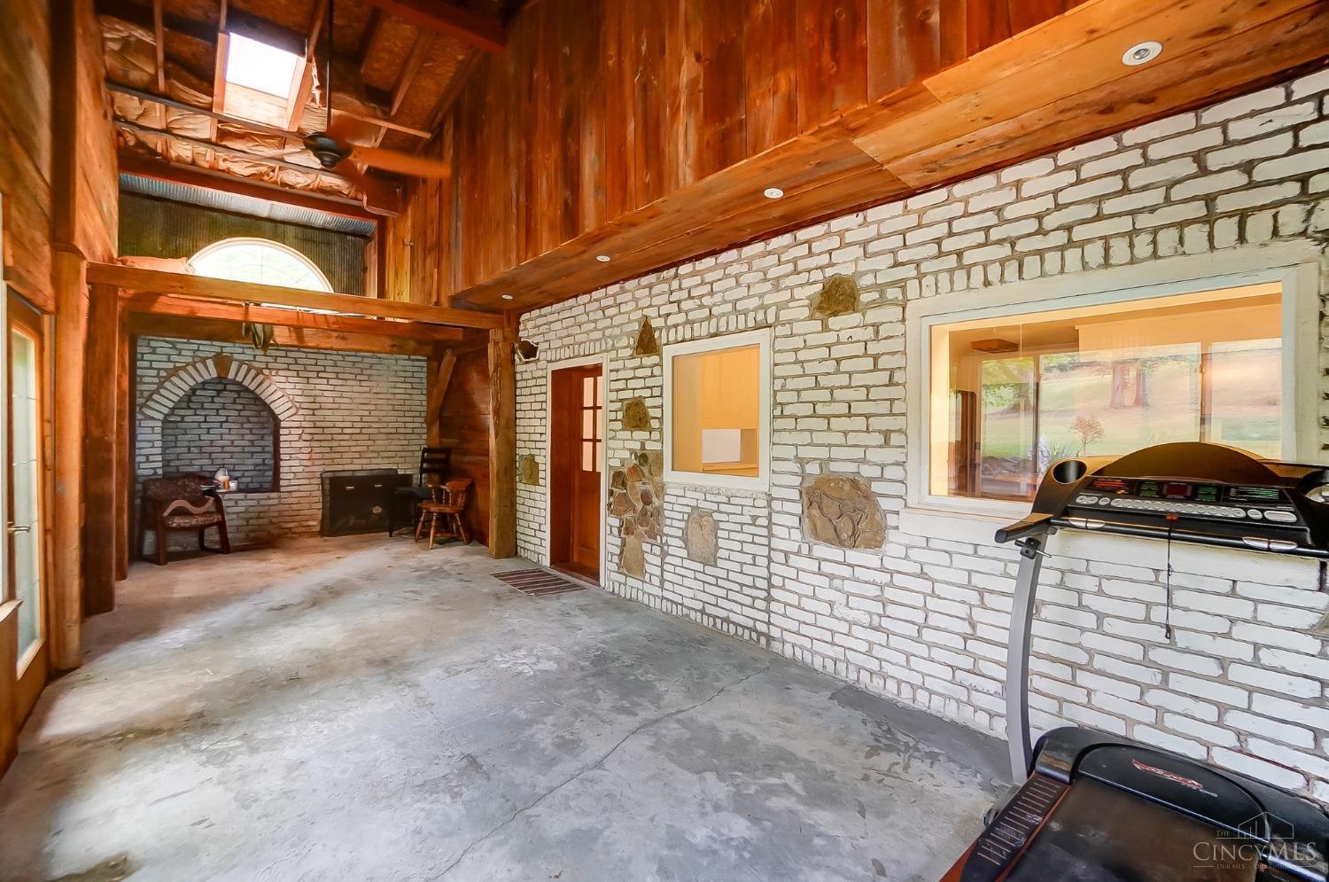 4350 Hamilton Road