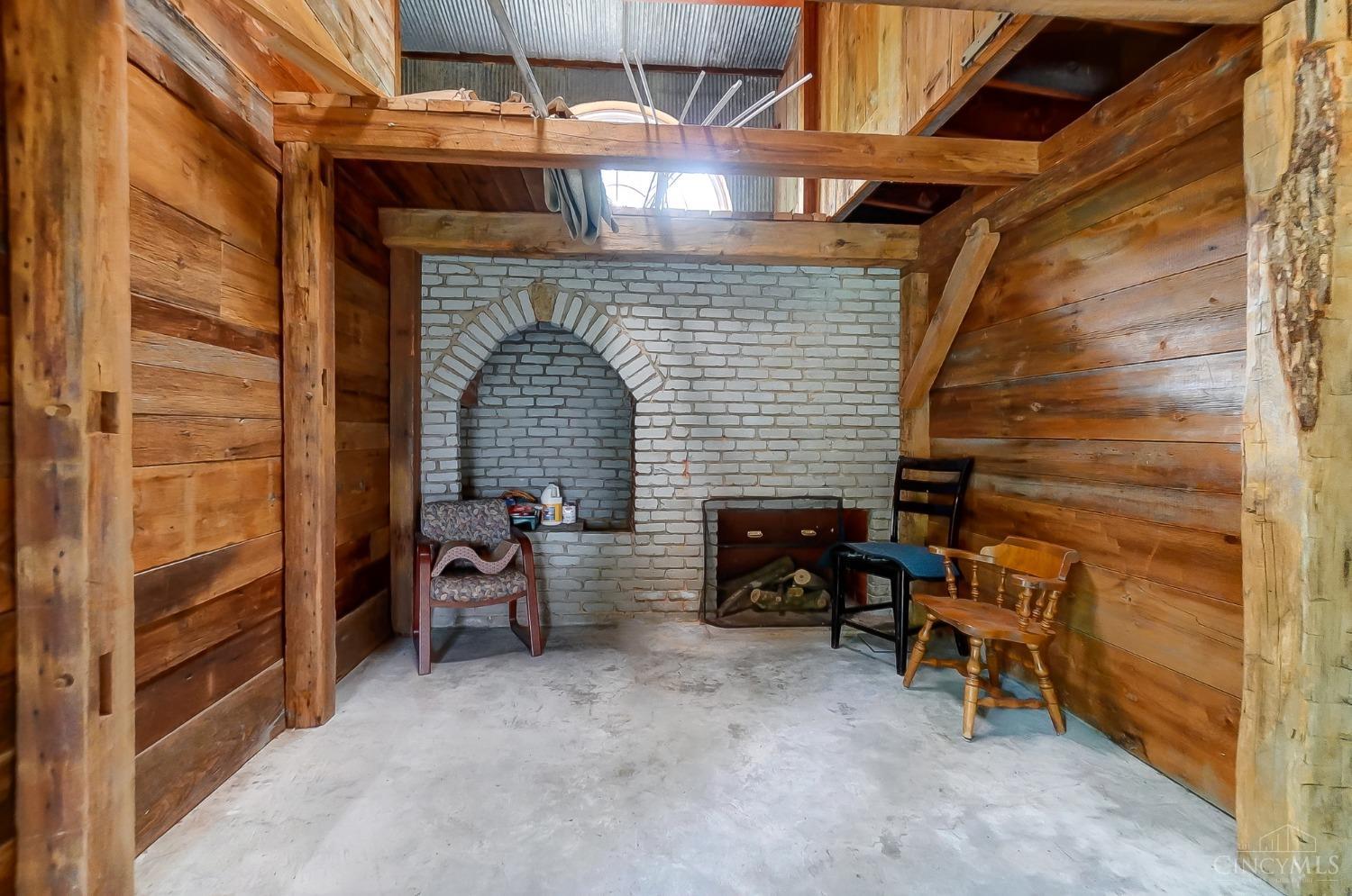 4350 Hamilton Road