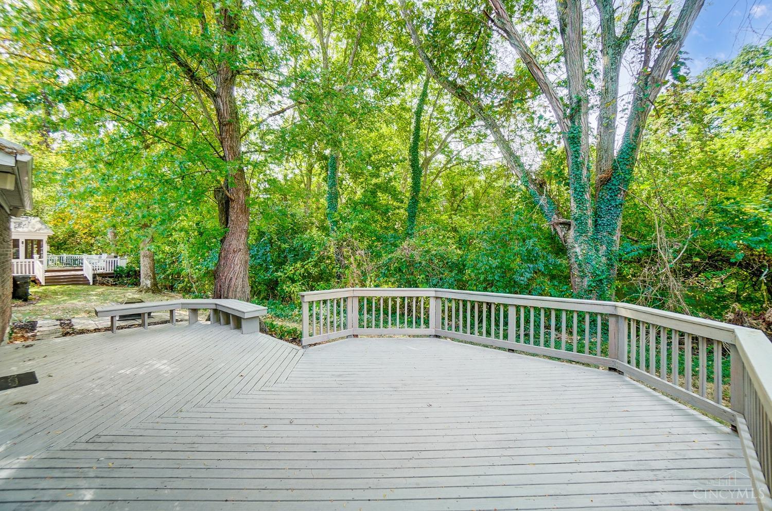 1927 Lady Ellen Drive