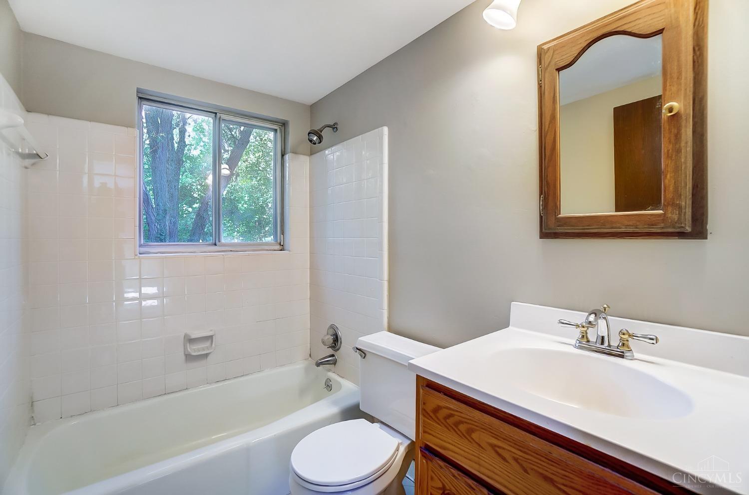 1927 Lady Ellen Drive