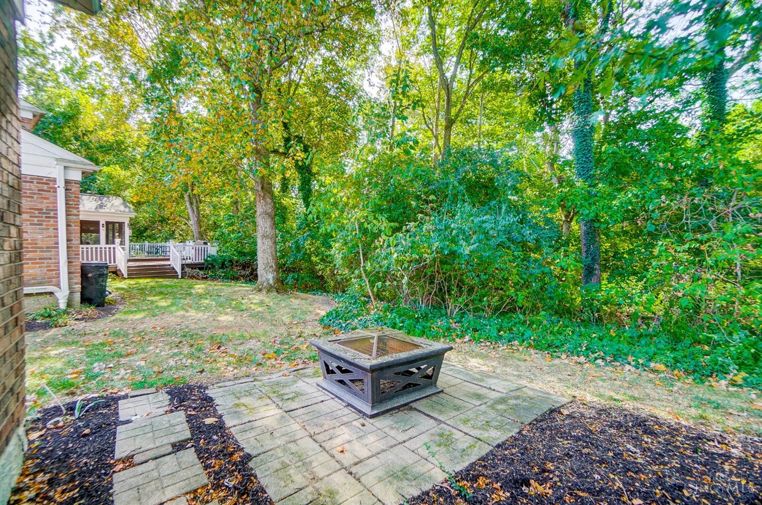 1927 Lady Ellen Drive