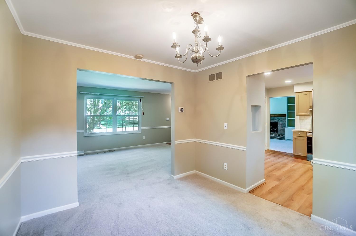 1927 Lady Ellen Drive