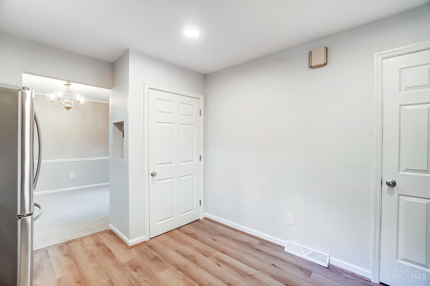 1927 Lady Ellen Drive