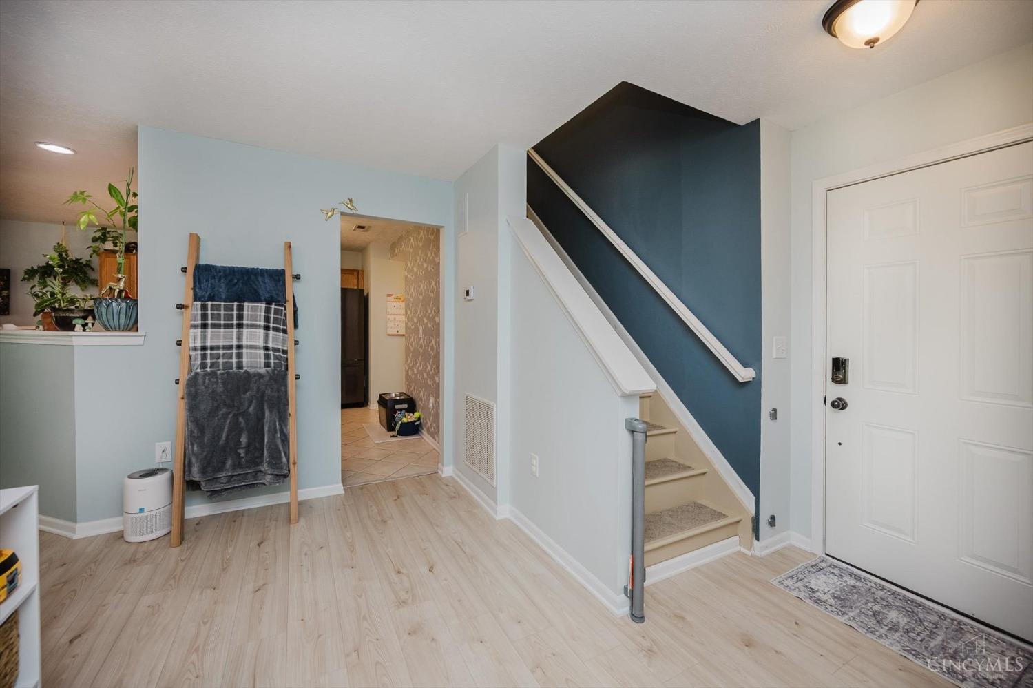 7807 Hyatts Lane