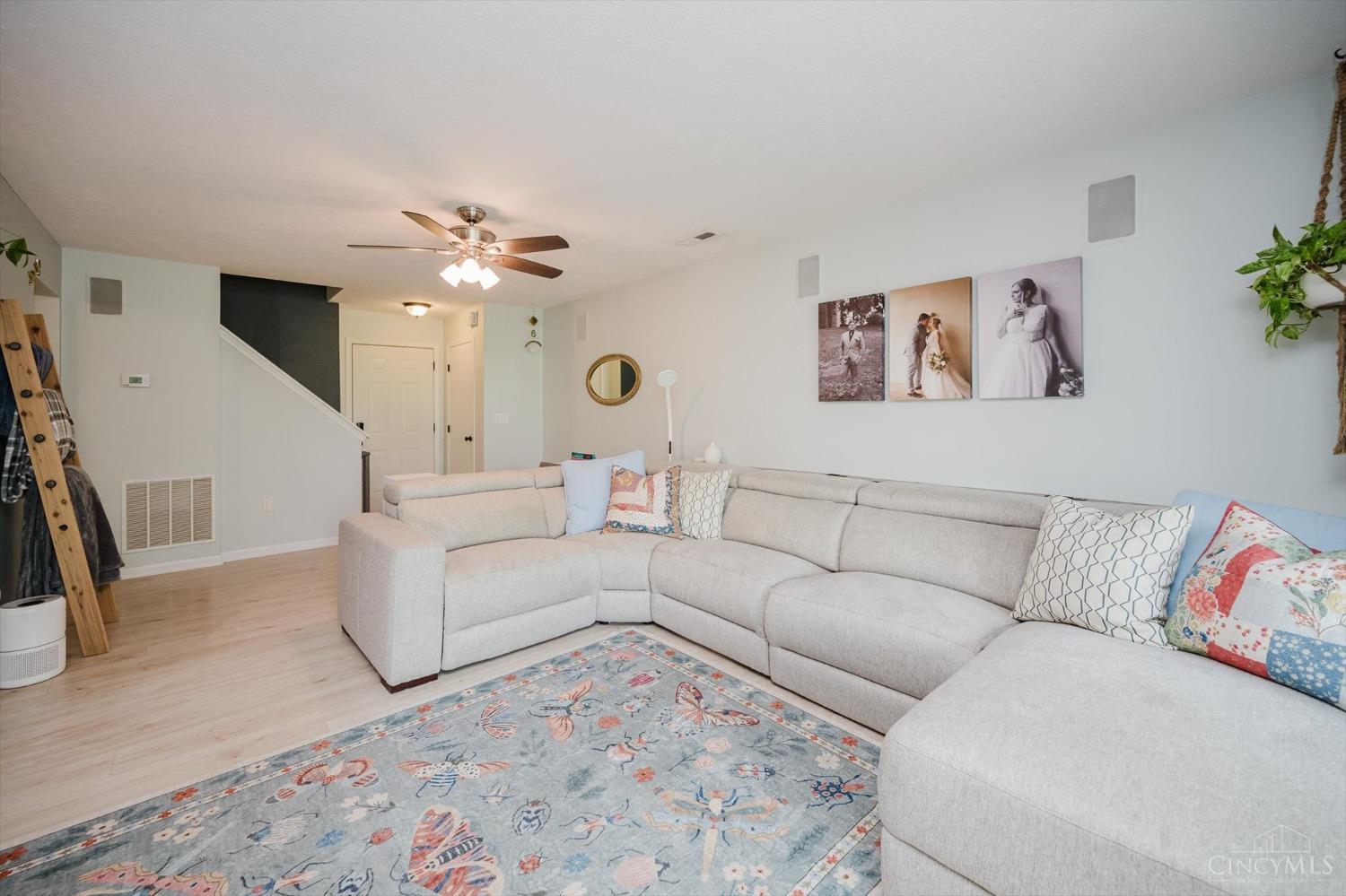 7807 Hyatts Lane