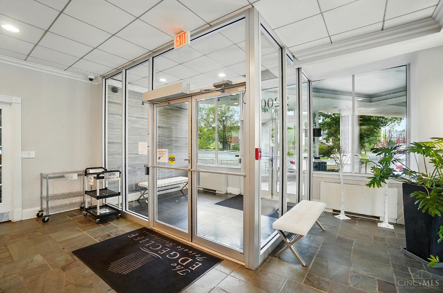 2200 Victory Parkway 1601
