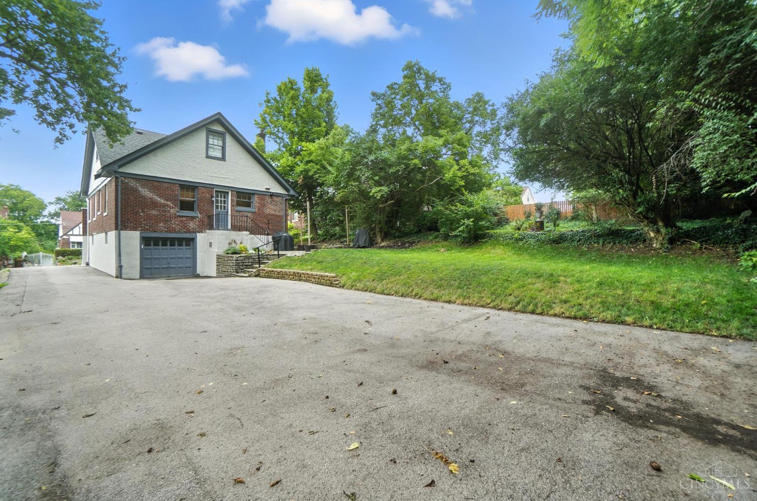 3345 Meyer Place