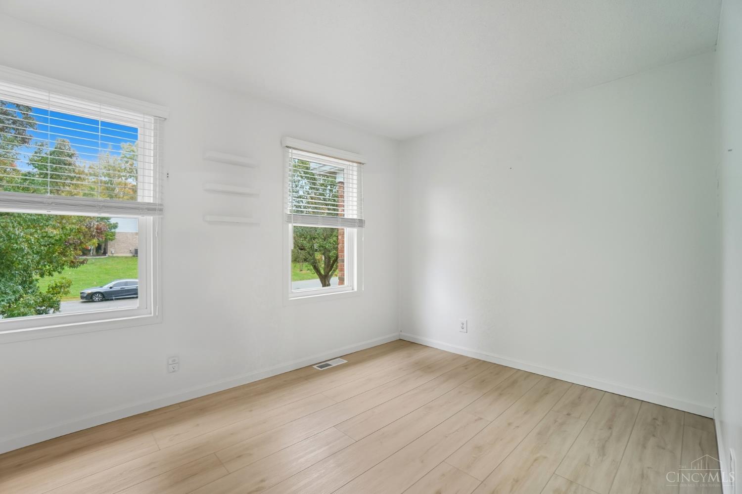 3681 Parfore Court 9