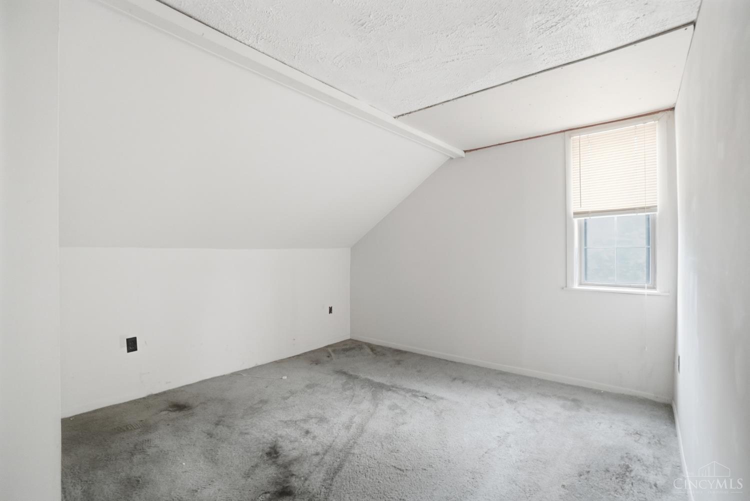 1414 Beacon