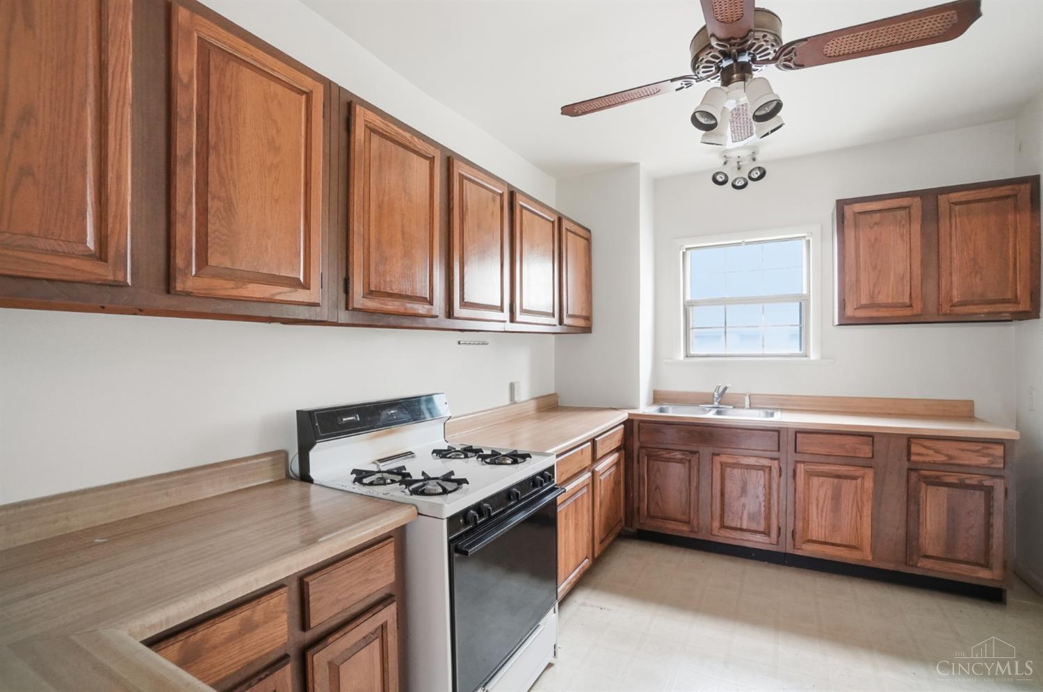 1414 Beacon