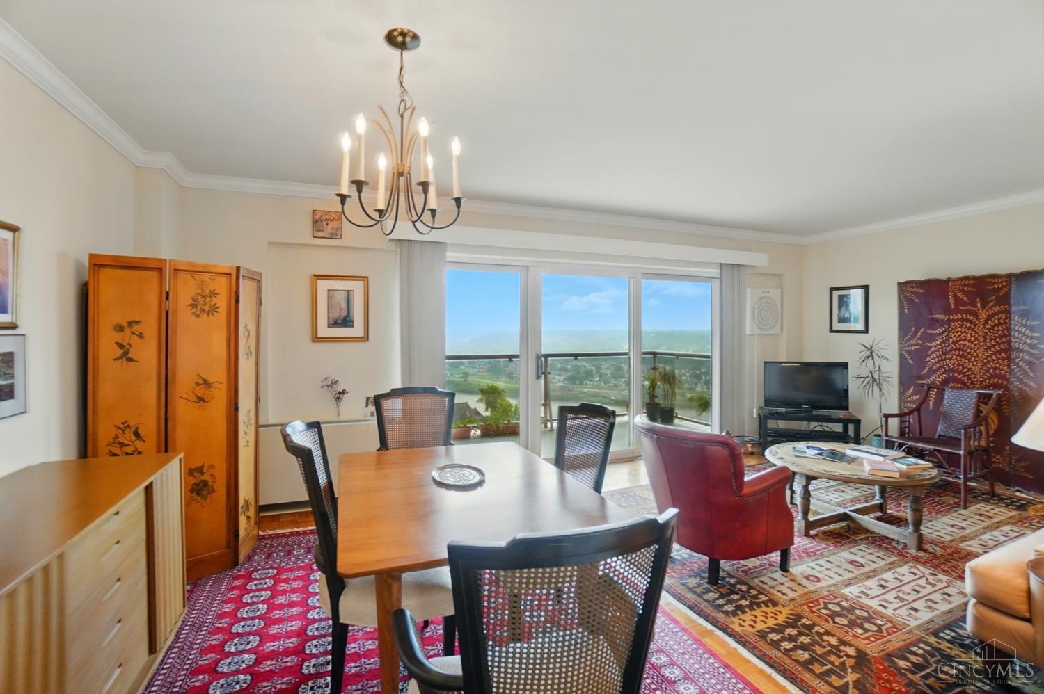 2200 Victory Parkway Unit: 1601