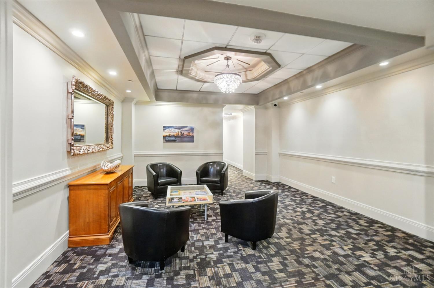 2200 Victory Parkway Unit: 1601