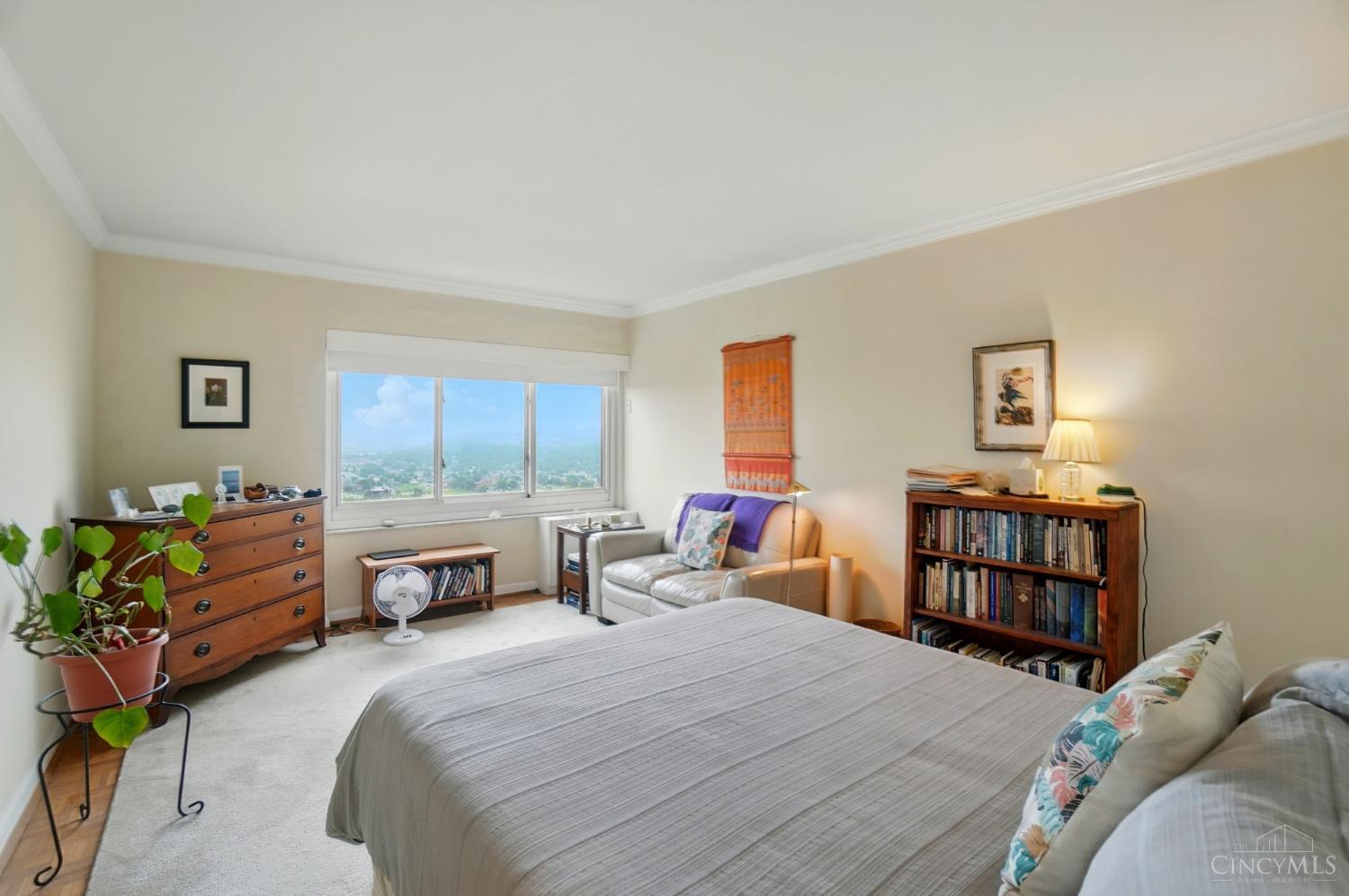 2200 Victory Parkway Unit: 1601