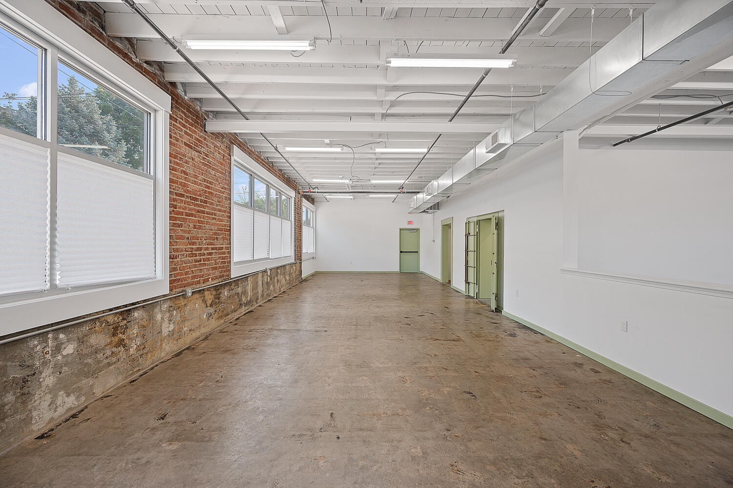 315 E 15th Street, B
