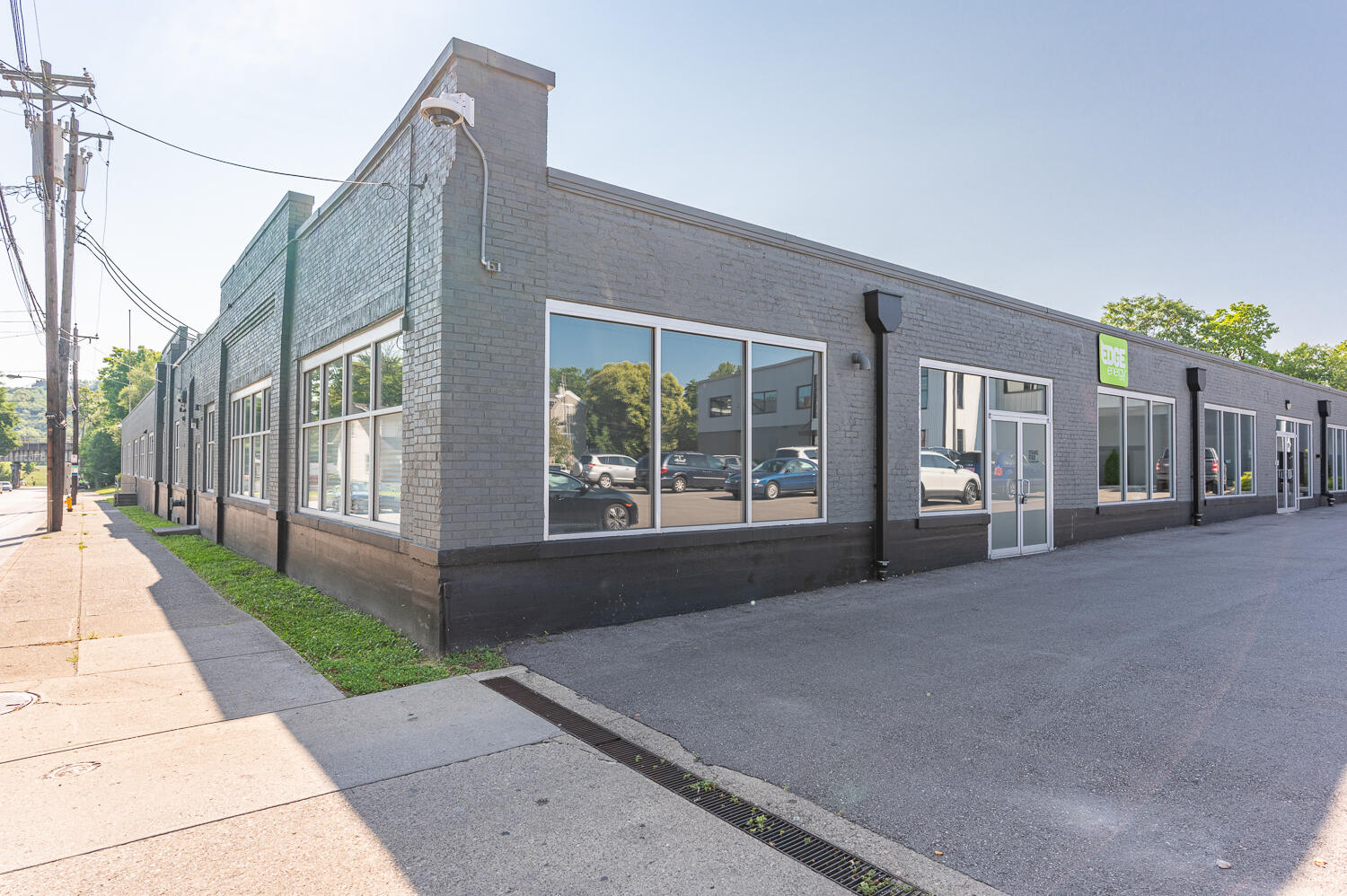 315 E 15th Street, B