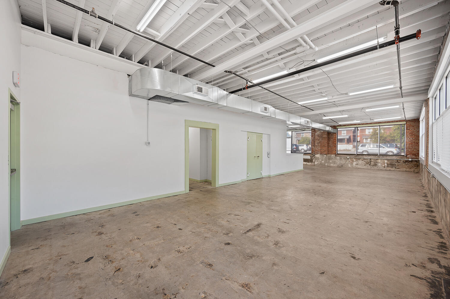 315 E 15th Street, B