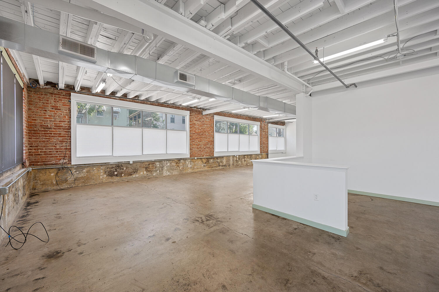 315 E 15th Street, B