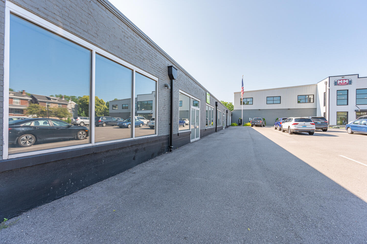 315 E 15th Street, B