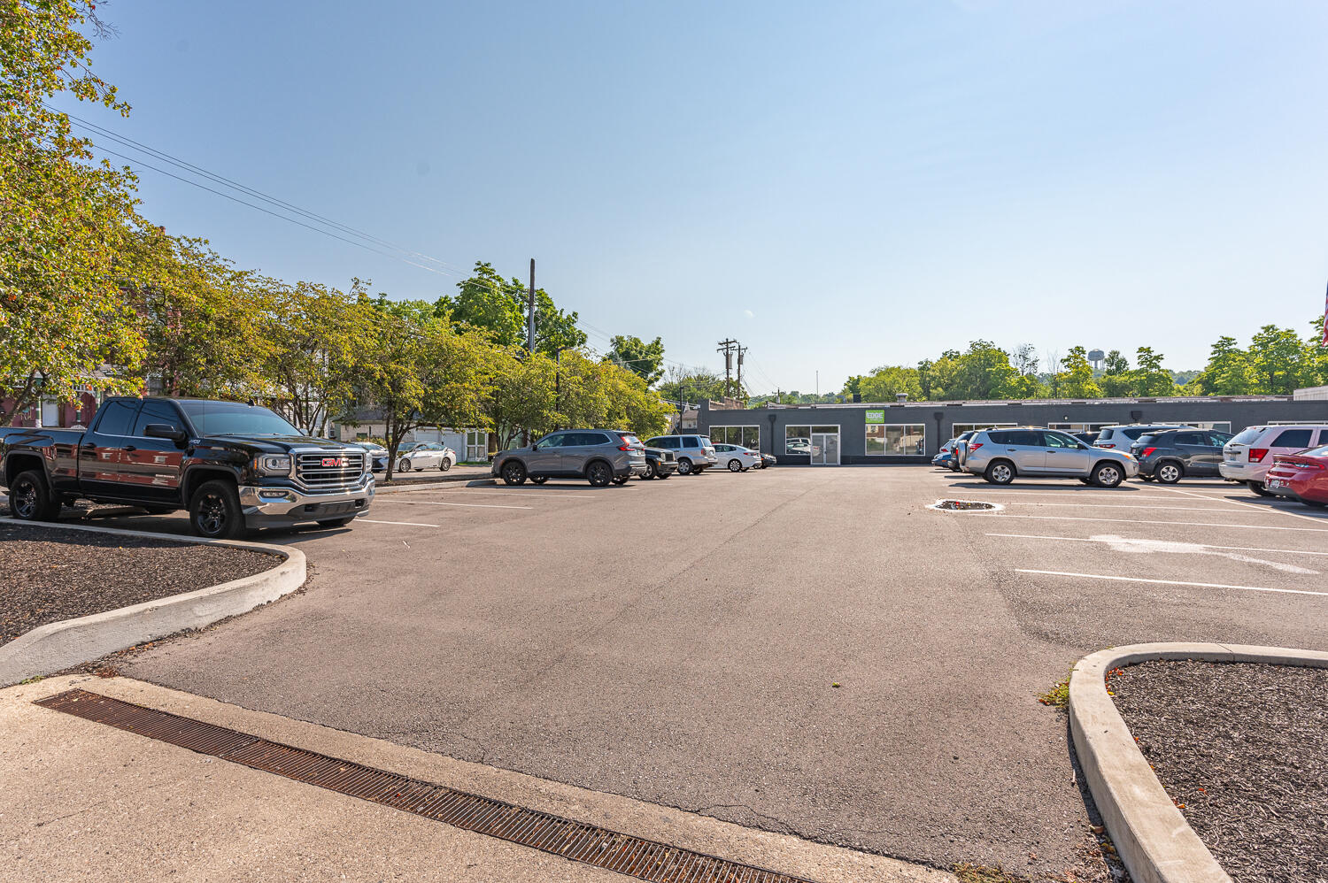 315 E 15th Street, B