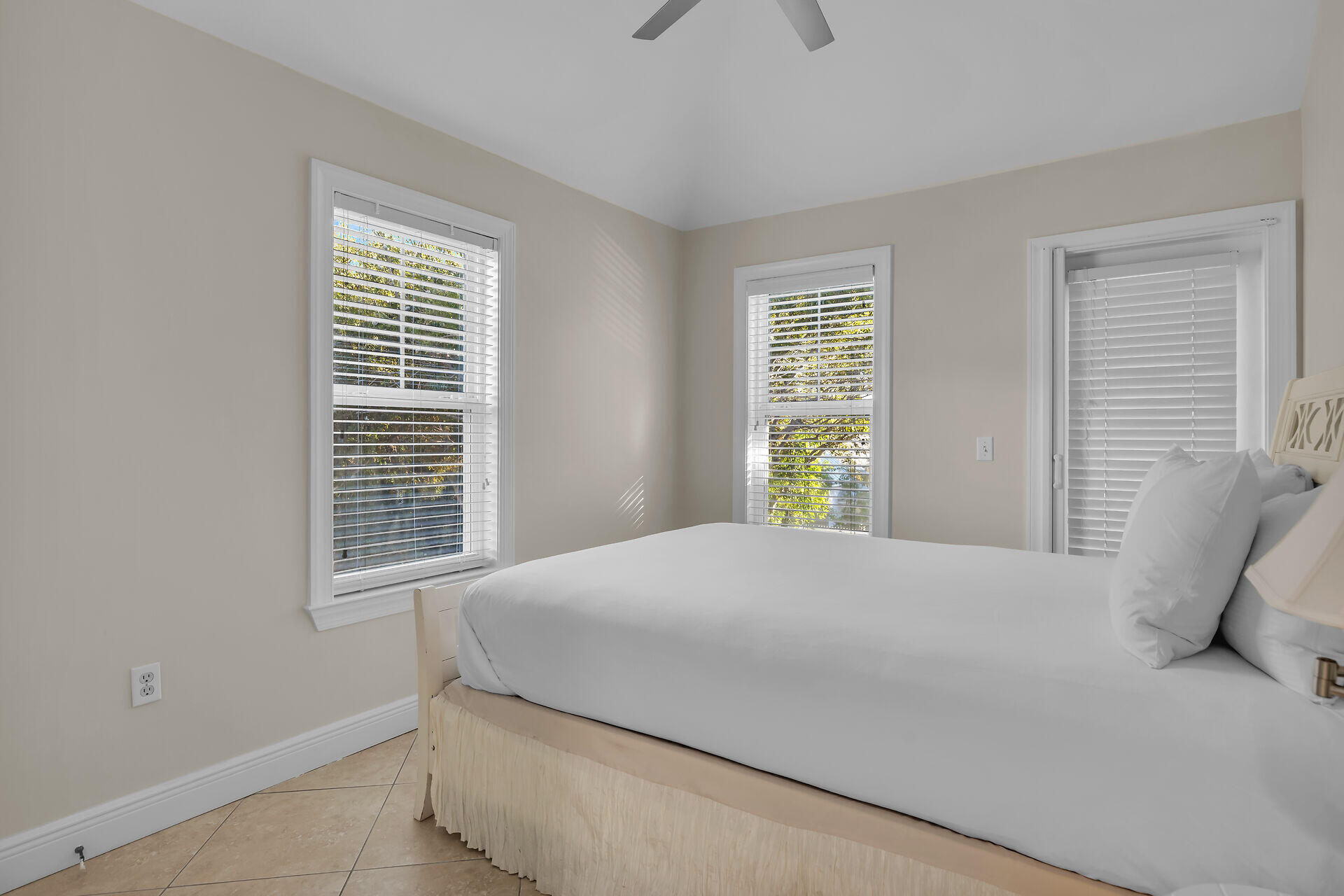 11600 1St Avenue Gulf Unit: 25