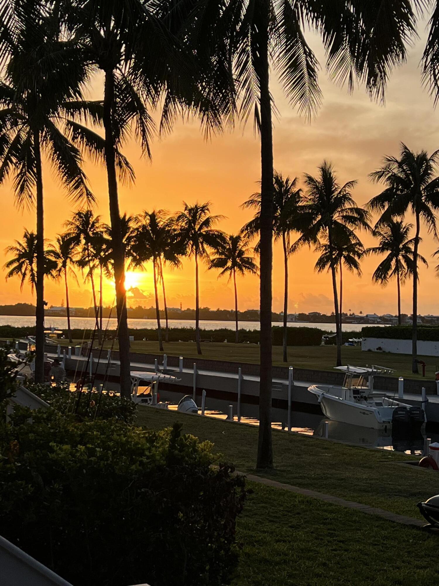 11600 1St Avenue Gulf Unit: 25