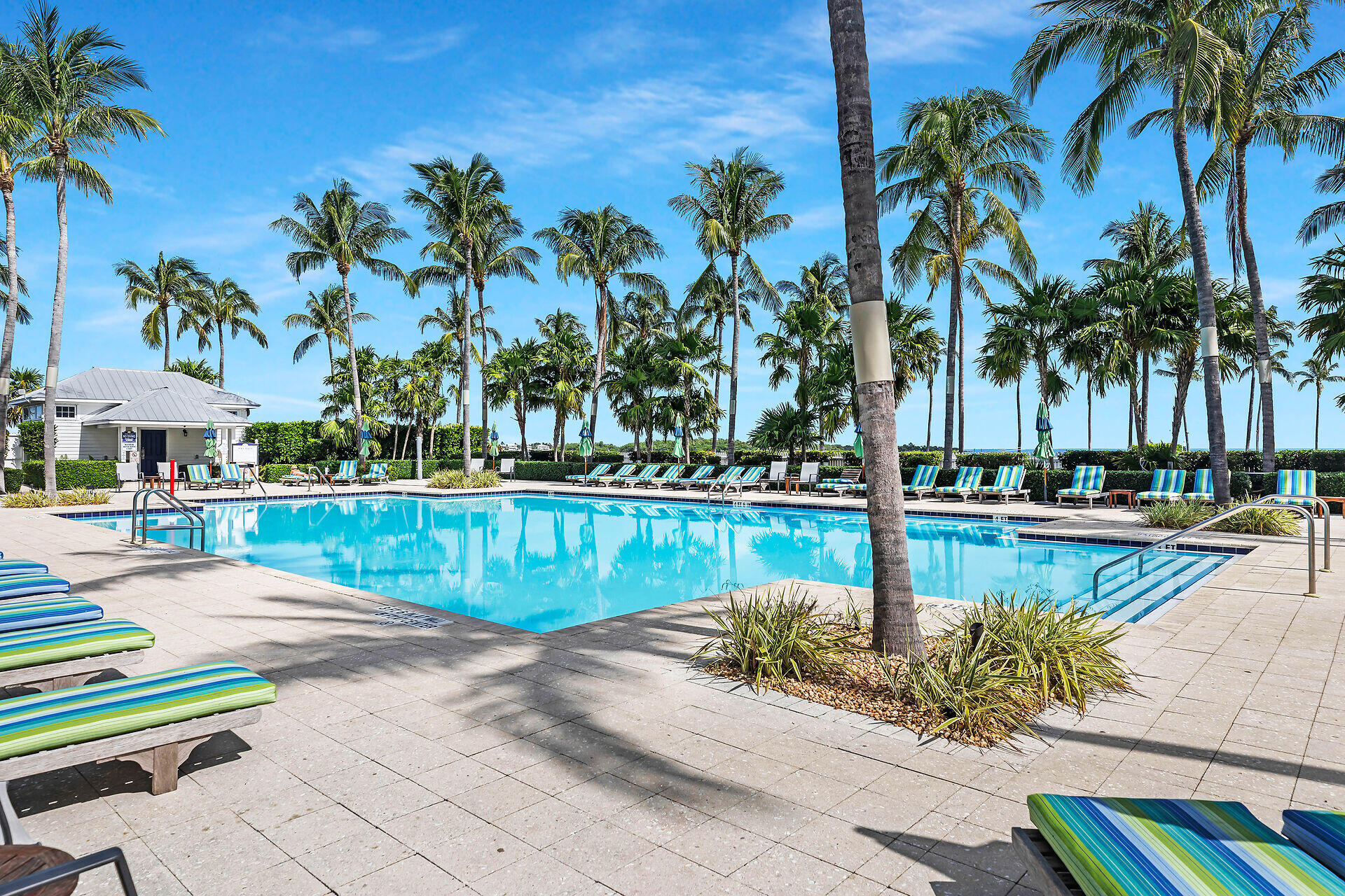 11600 1St Avenue Gulf Unit: 25