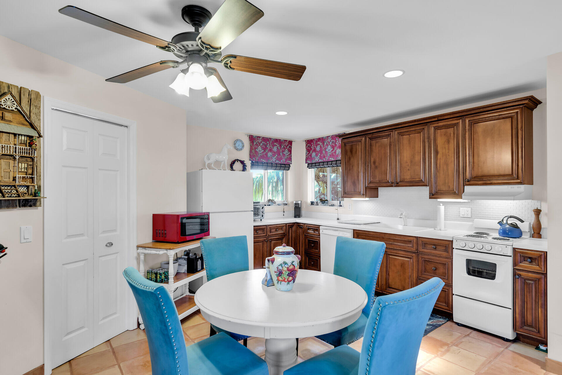 27317 Cayman Lane