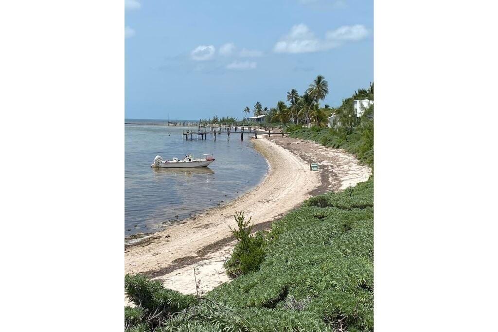4W Cook Island