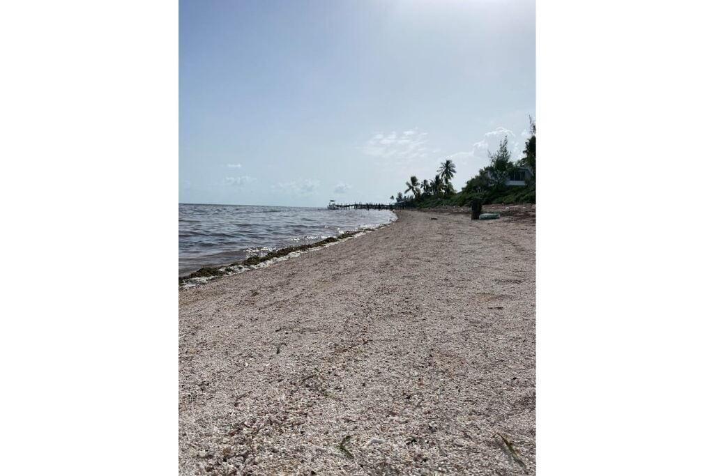 4W Cook Island