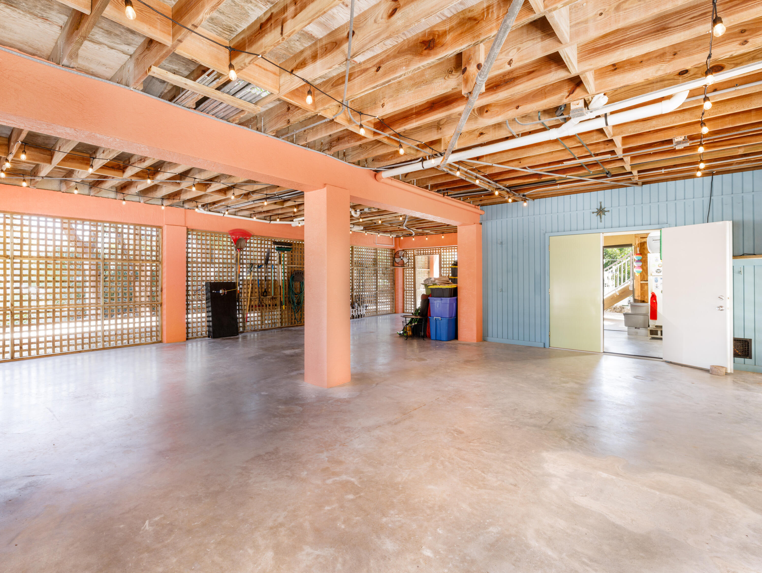 3761 Gumbo Limbo Street