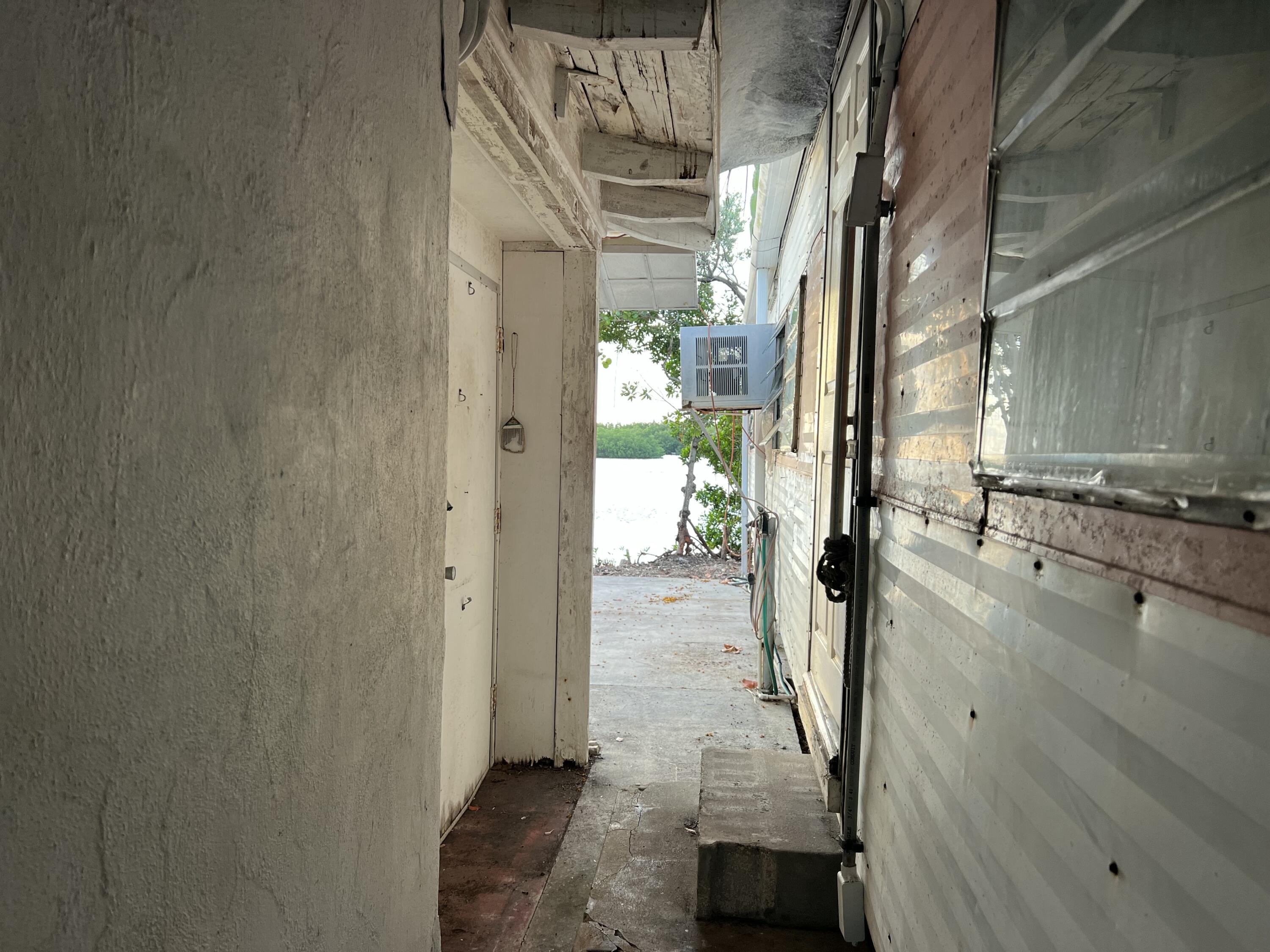 6 Beach Drive
