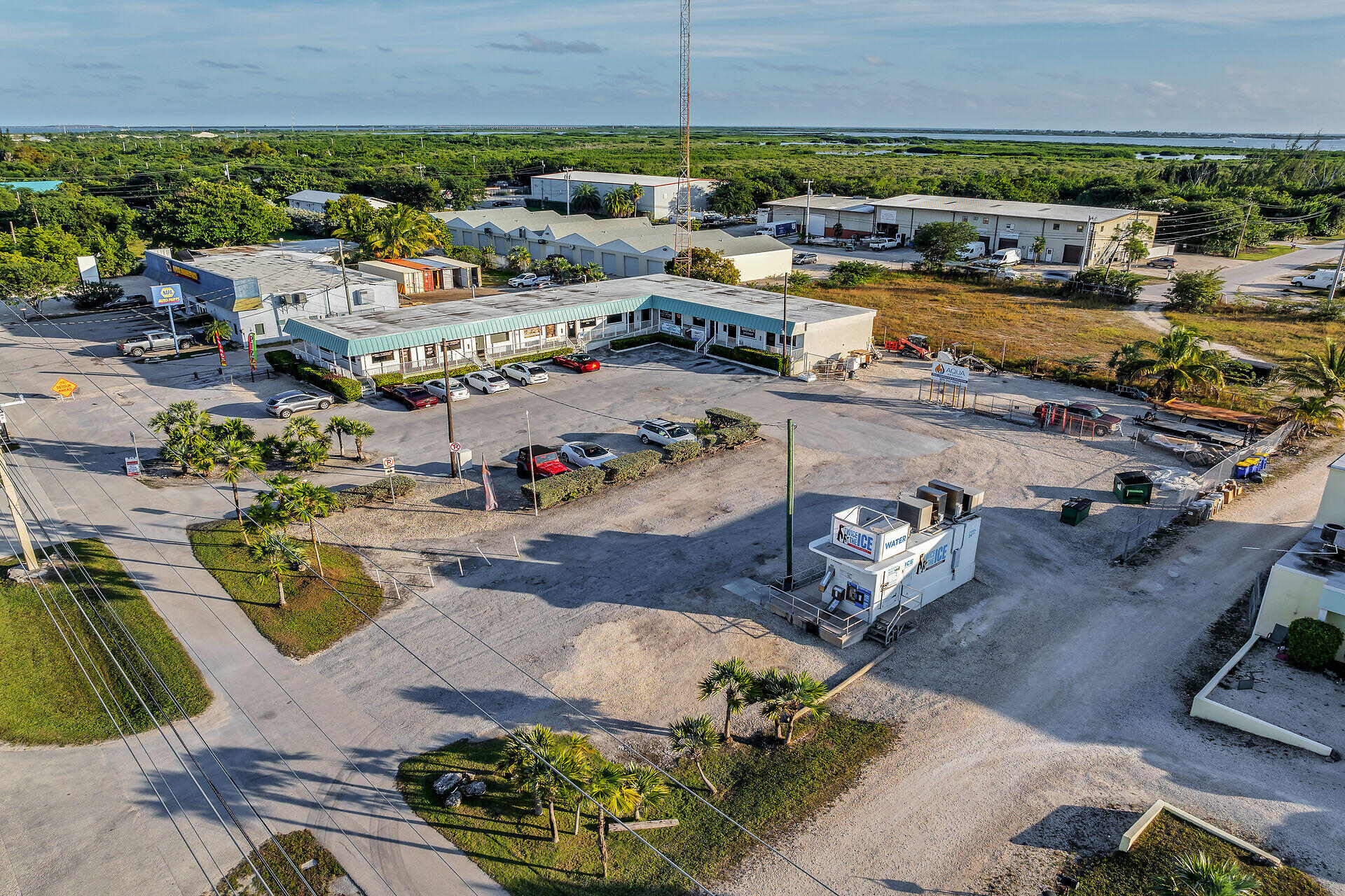 30330 - 30348 Overseas Highway
