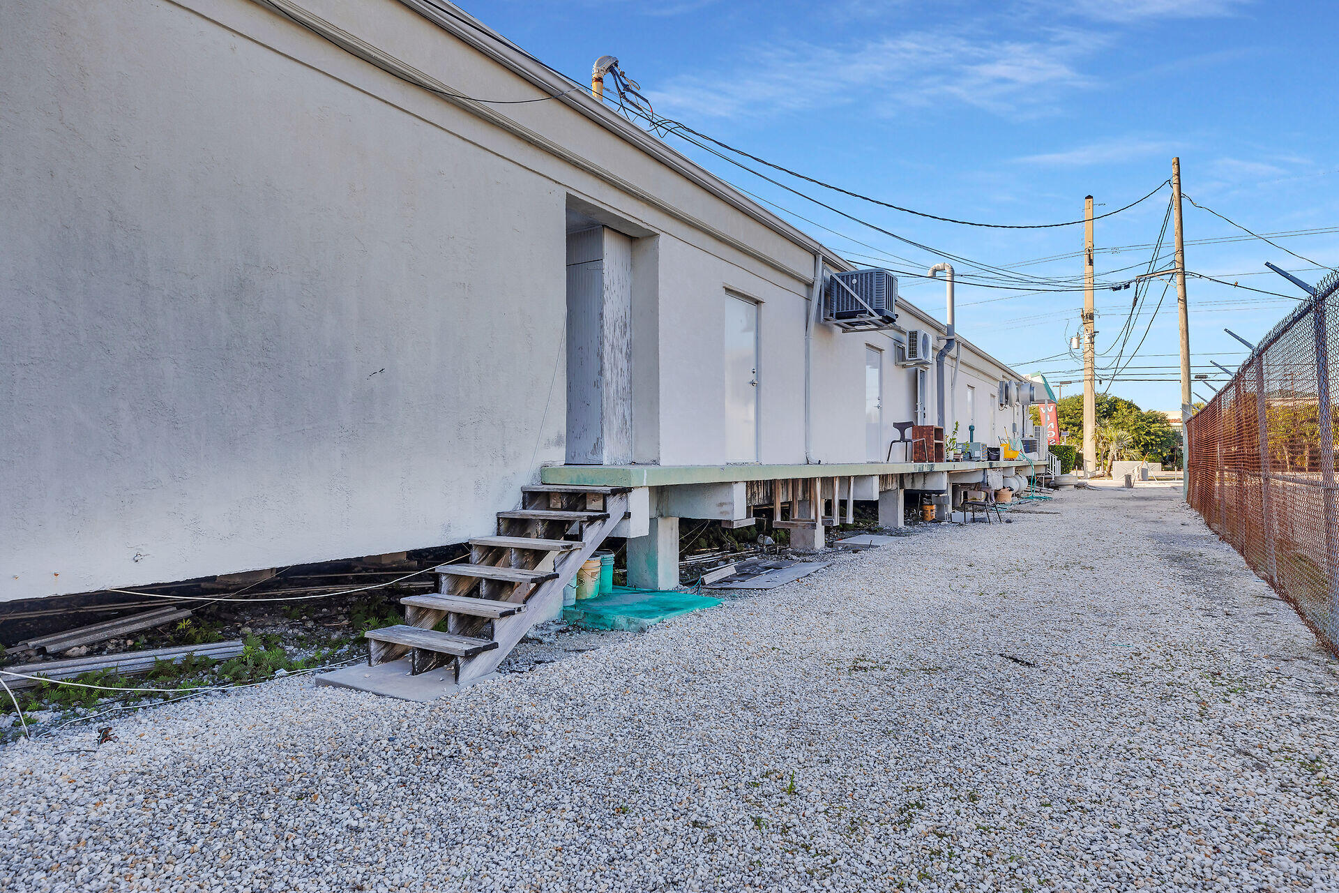 30330 - 30348 Overseas Highway