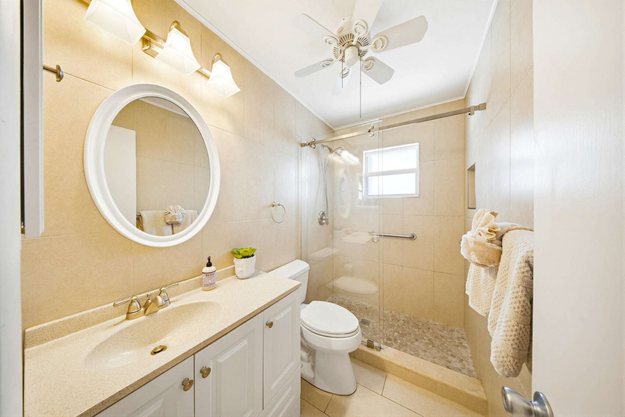 29112 Poinsettia Lane