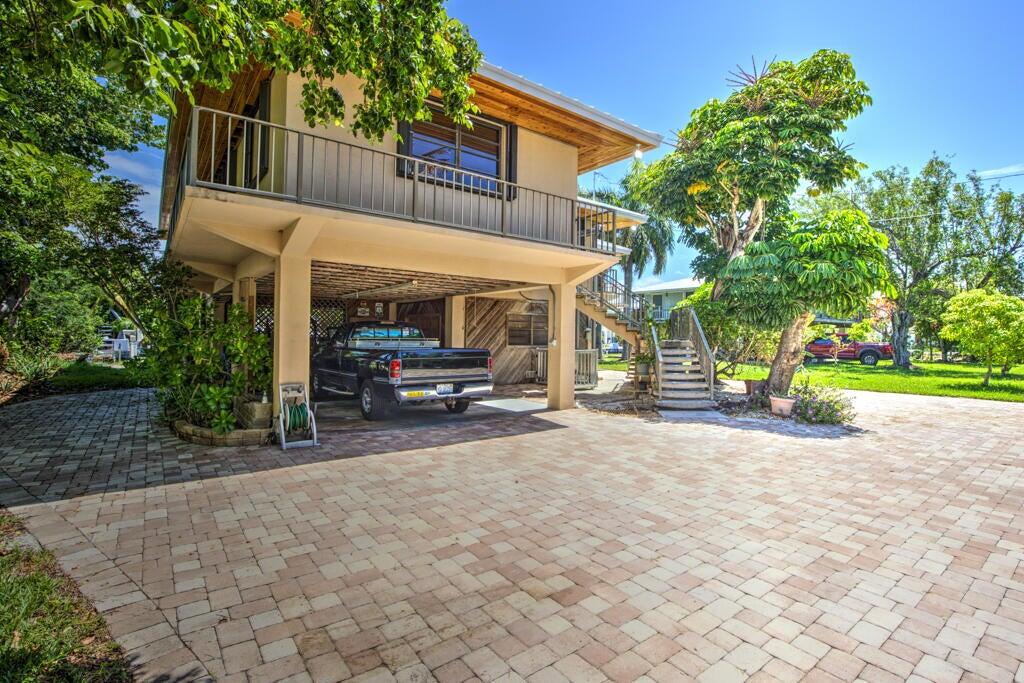 22865 Redfish Lane