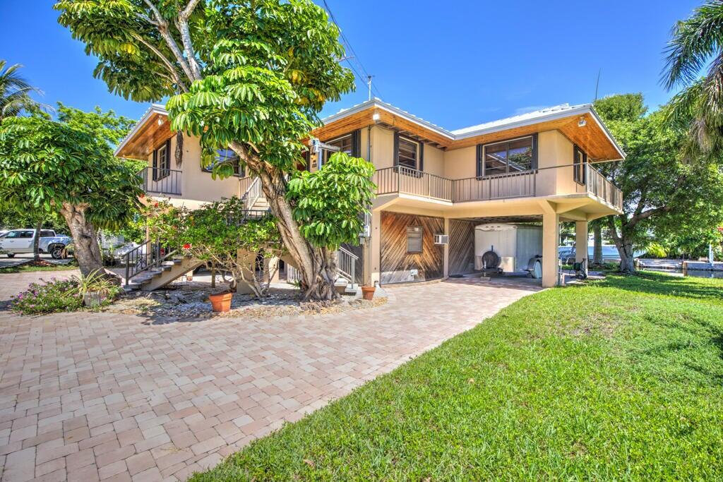 22865 Redfish Lane