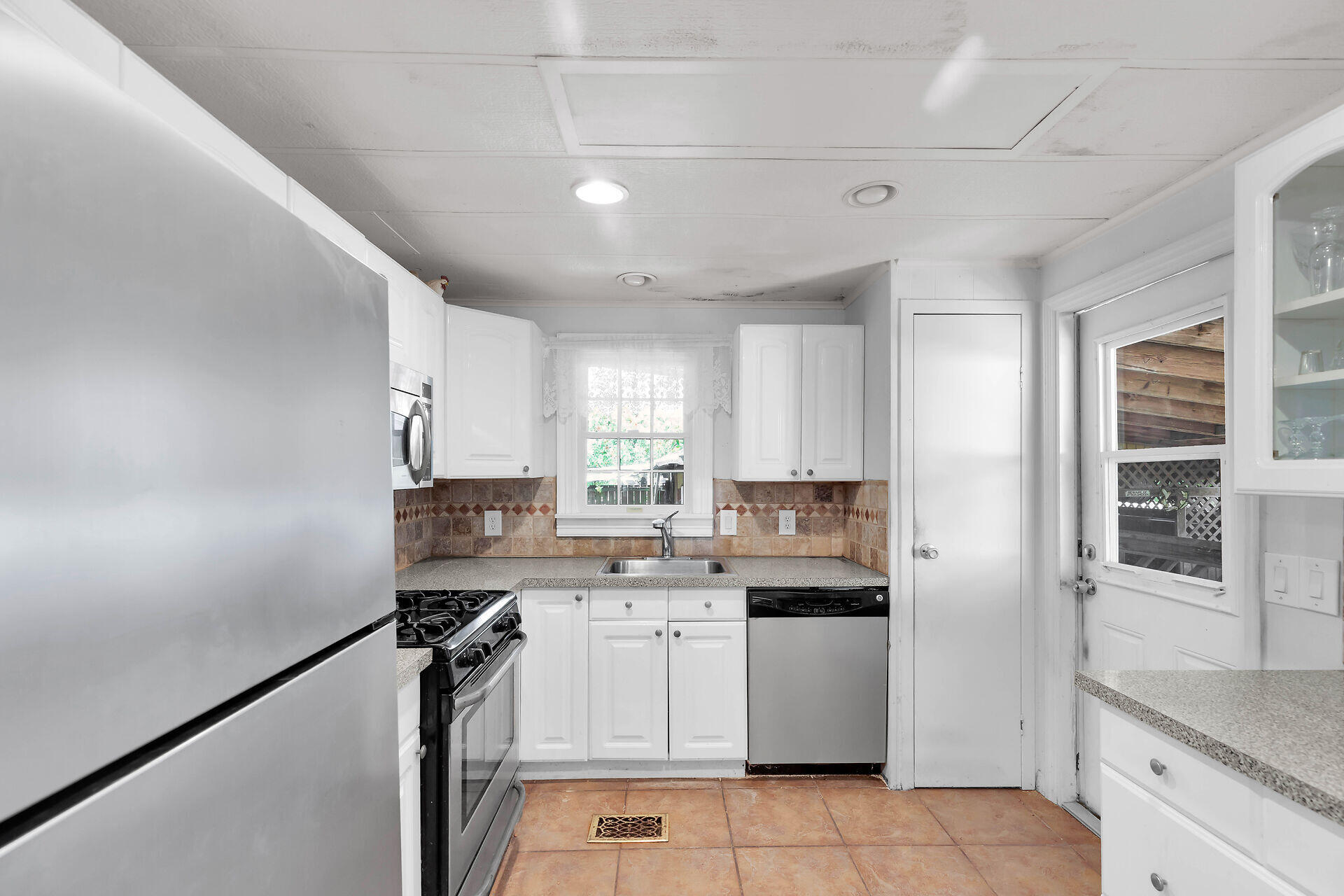 257 Avenue A
