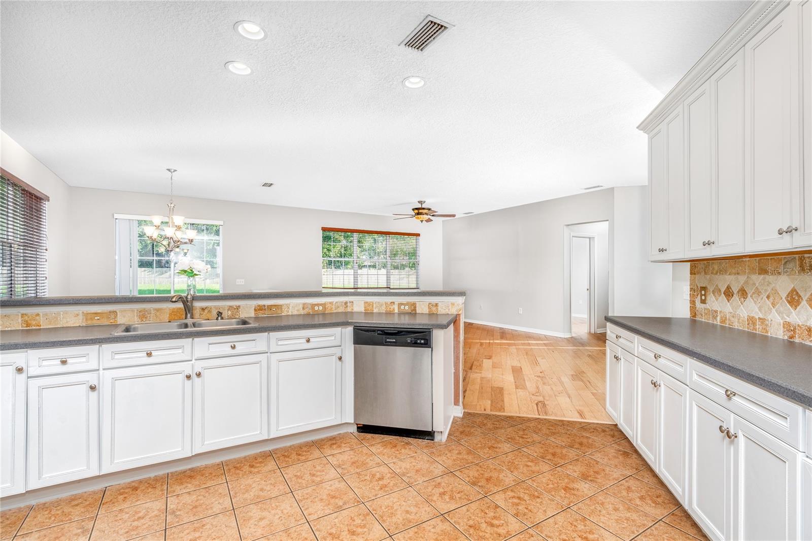 10631 BOYETTE CREEK BLVD