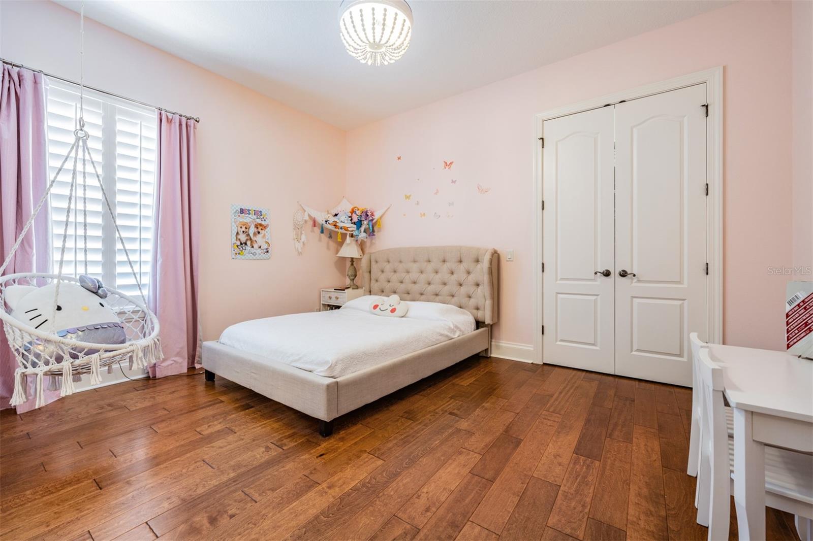 8505 KENTUCKY DERBY DR