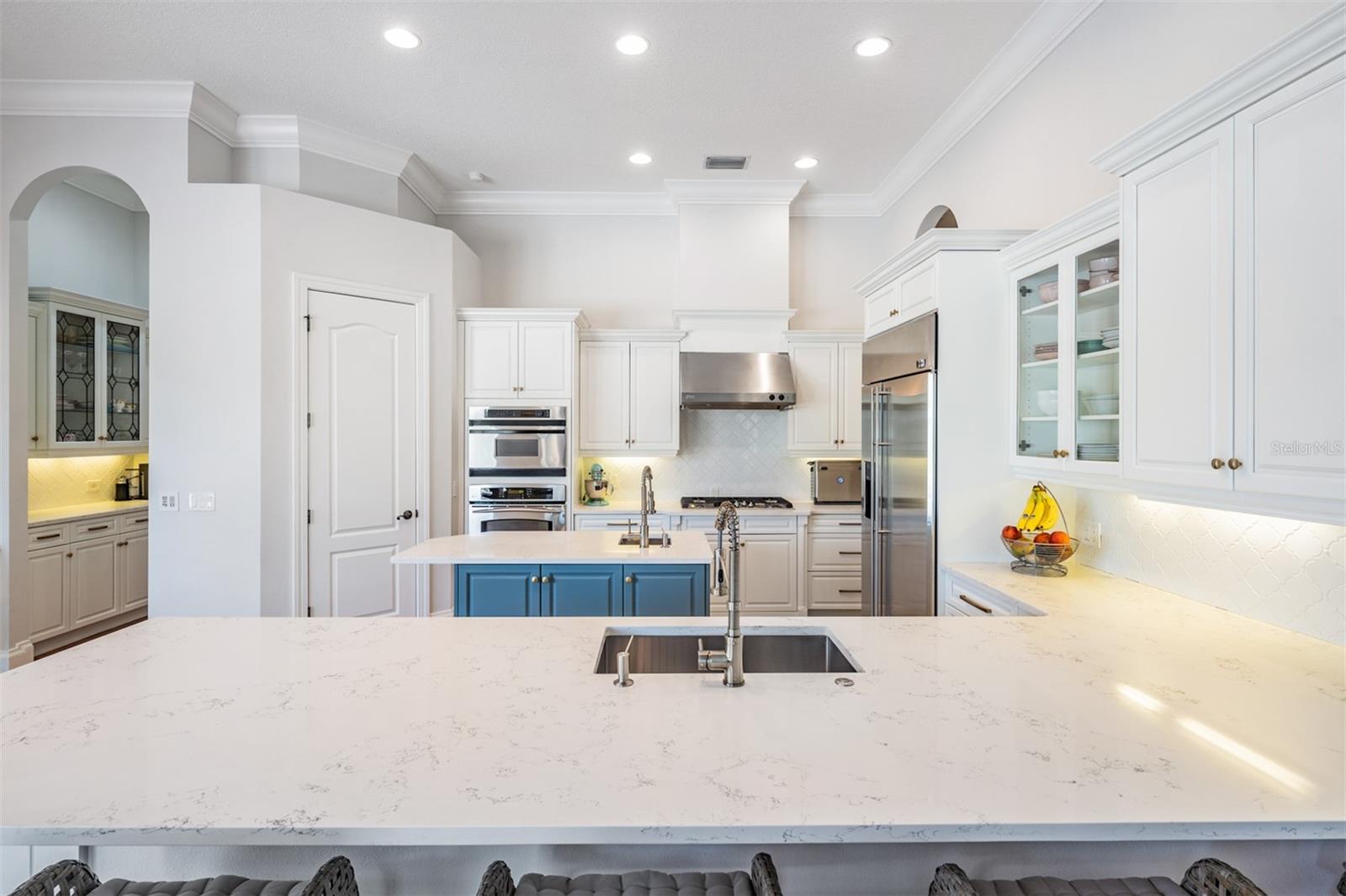 8505 KENTUCKY DERBY DR