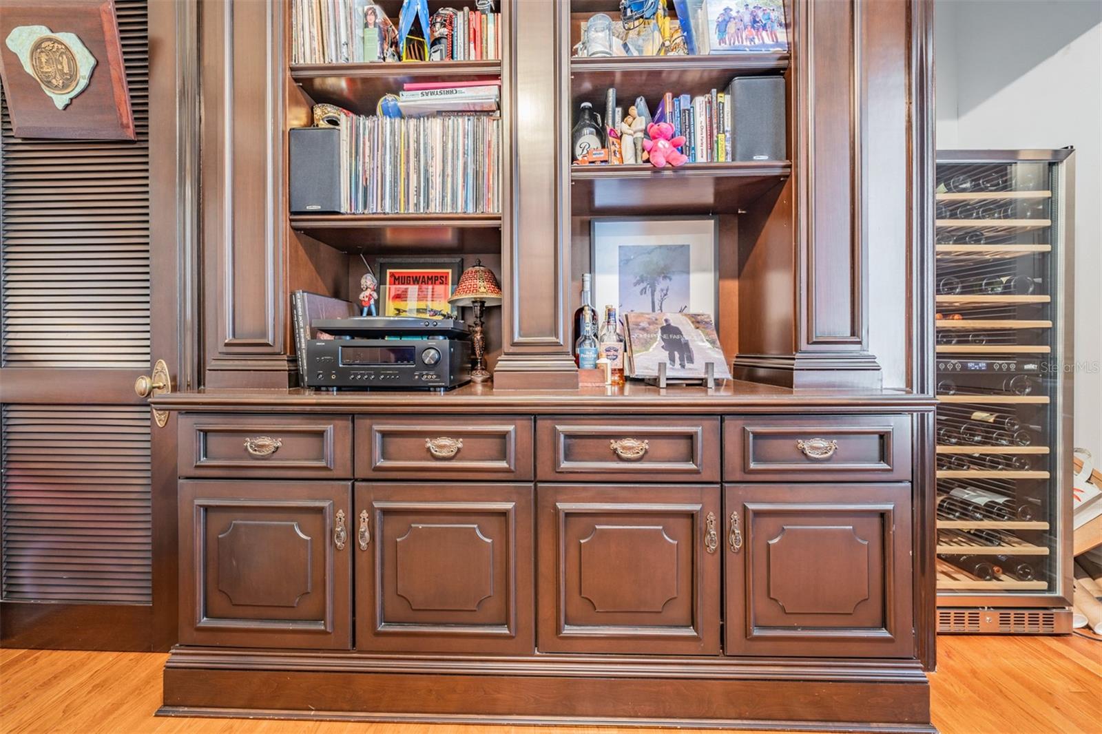 8505 KENTUCKY DERBY DR