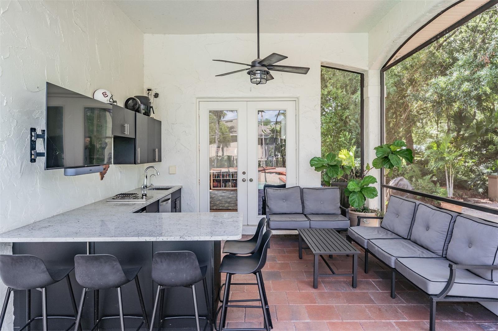 8505 KENTUCKY DERBY DR