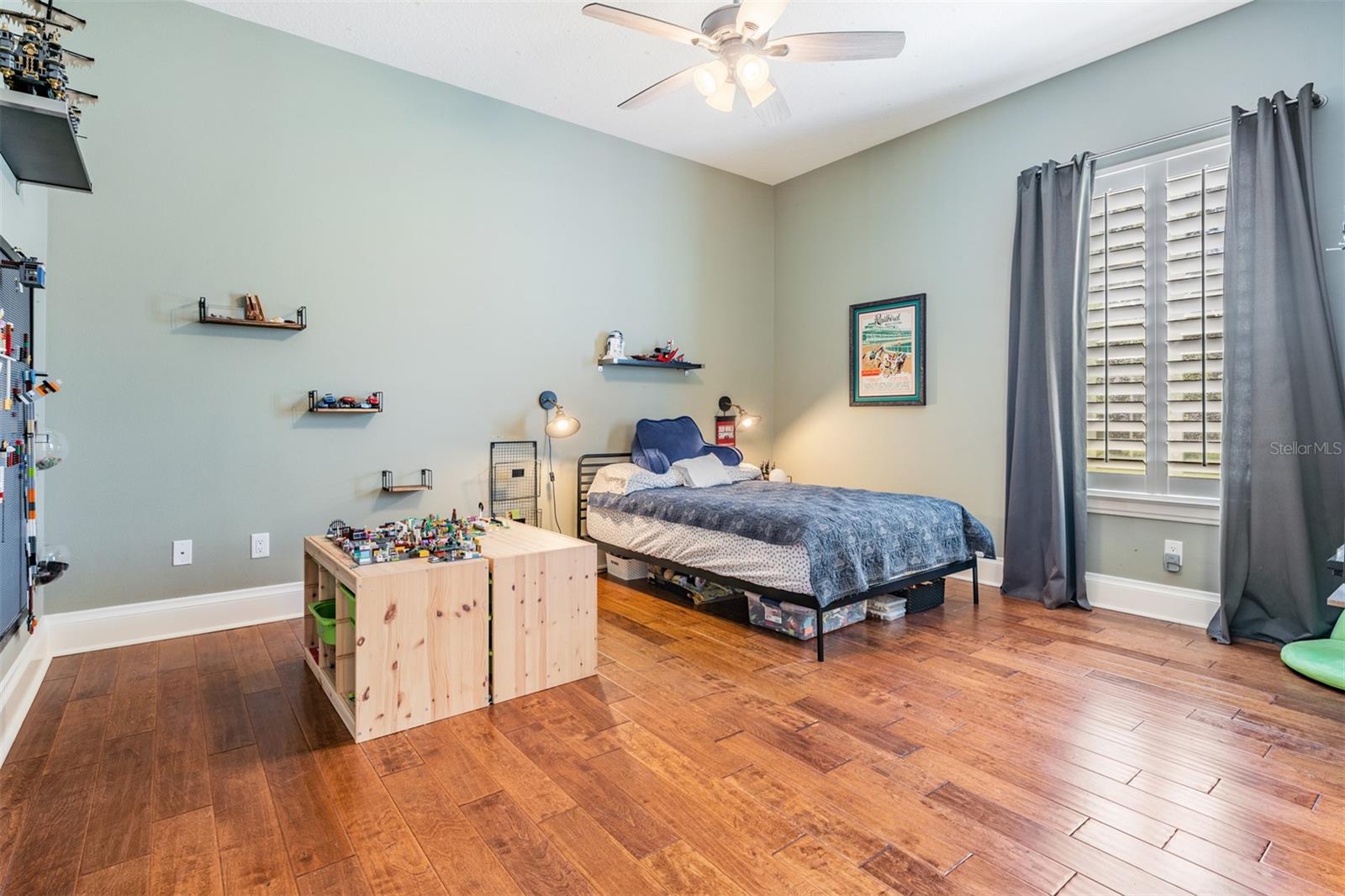 8505 KENTUCKY DERBY DR