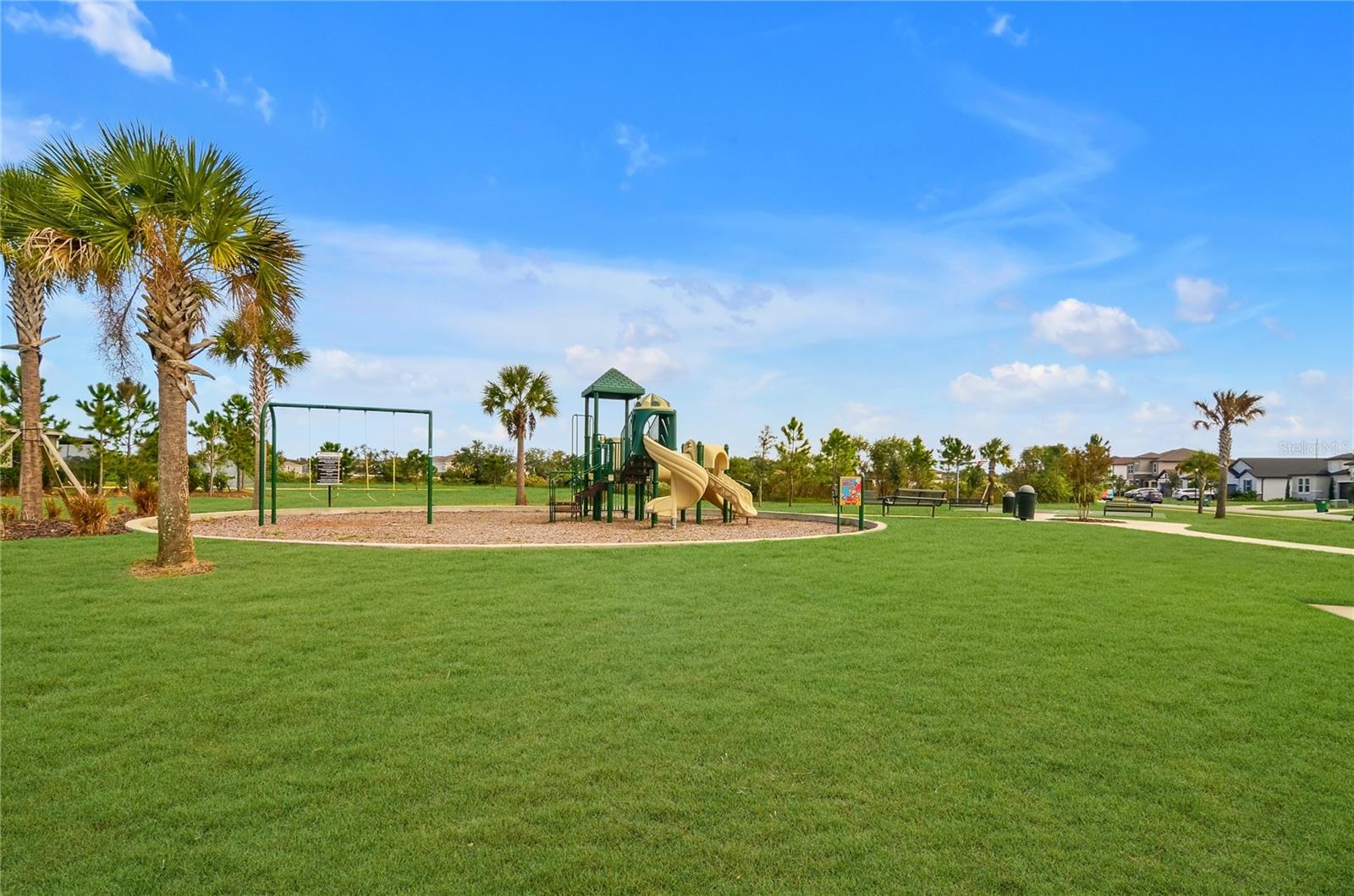 7692 STONEBROOK CIR