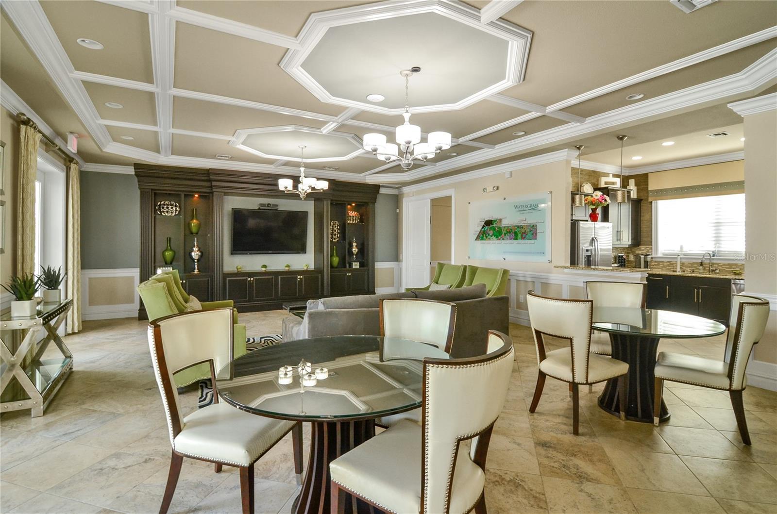 7692 STONEBROOK CIR