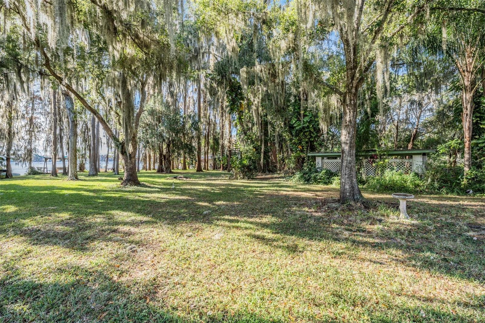 20860 LITTLE LAKE THOMAS RD