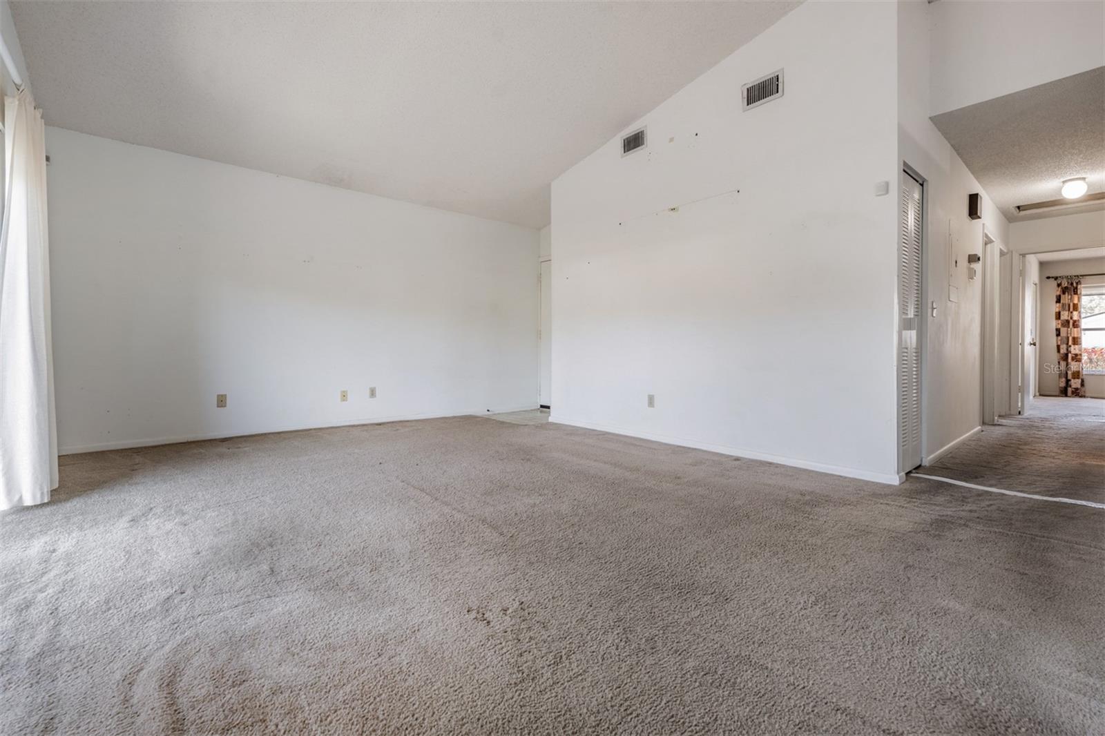 10313 PARKCREST DR